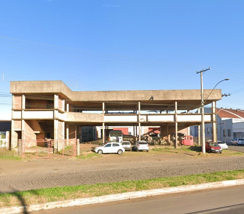 TERRENO NA BR116 COM BENFEITORIAS